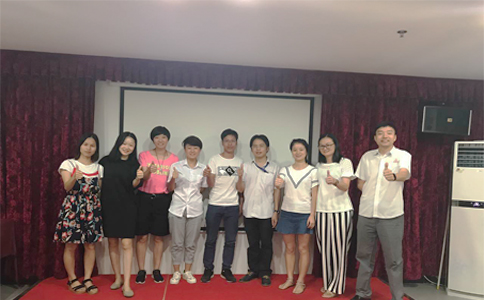  通發(fā)激光的家人們和各位美女初次見面！
